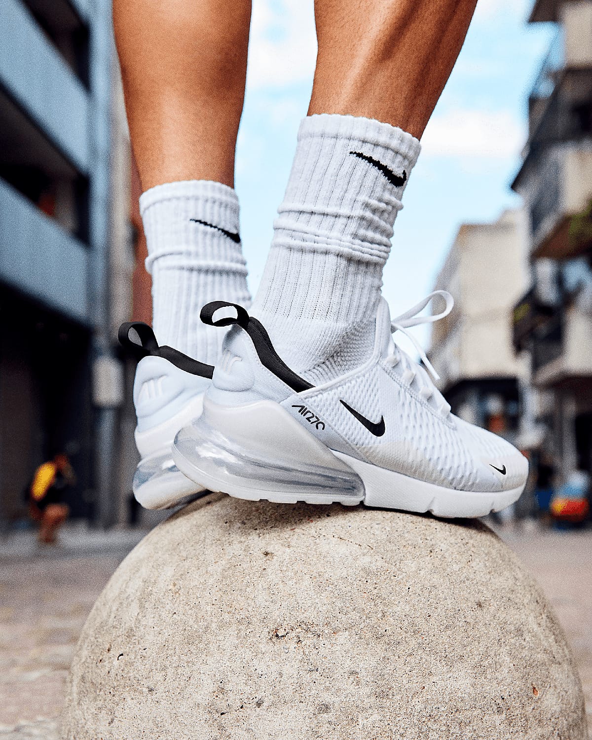 Chaussures Nike Air Max 270 pour homme - Blanc/Blanc/Noir