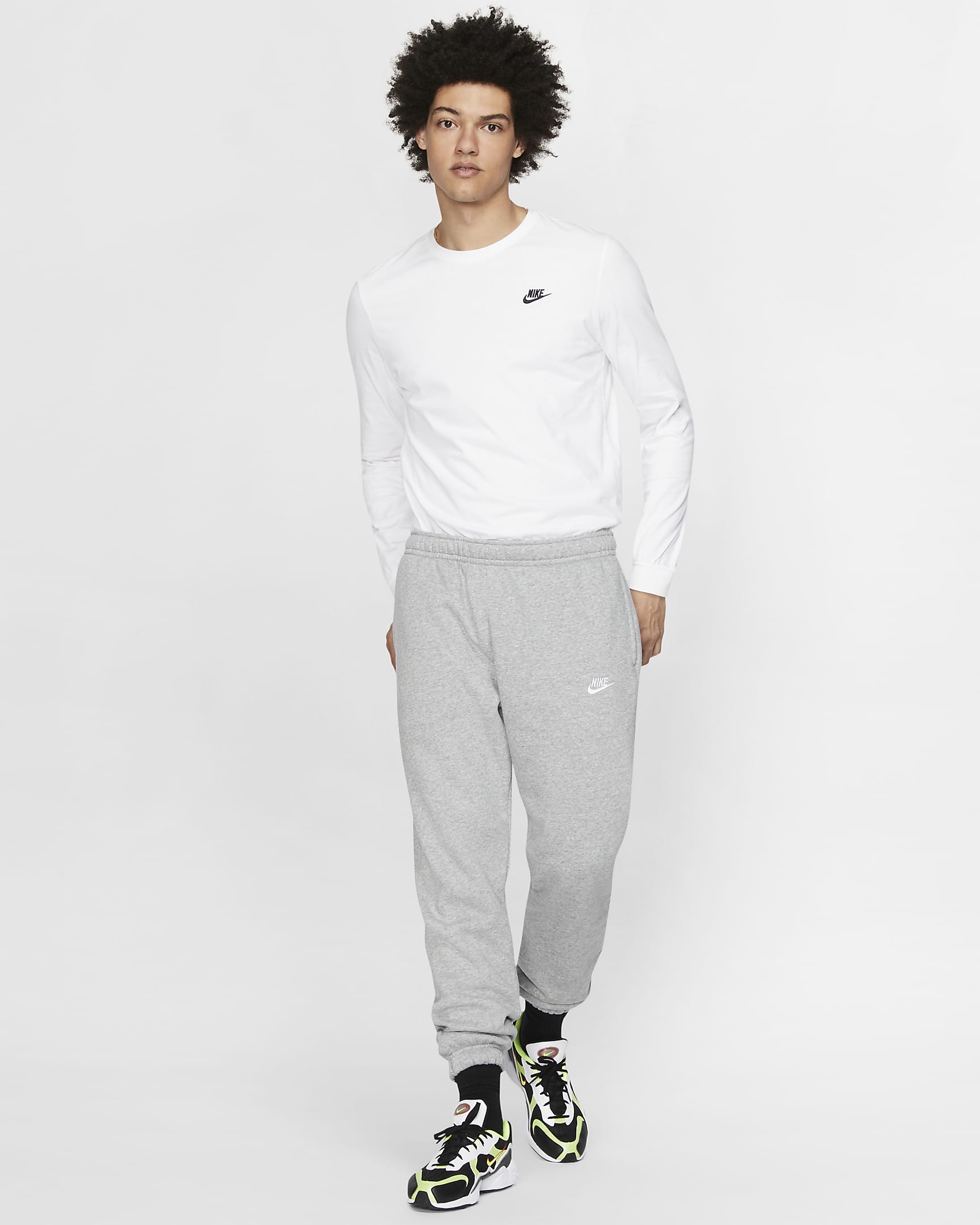 Nike Sportswear Club Fleece Herrenhose - Dark Grey Heather/Matte Silver/Weiß