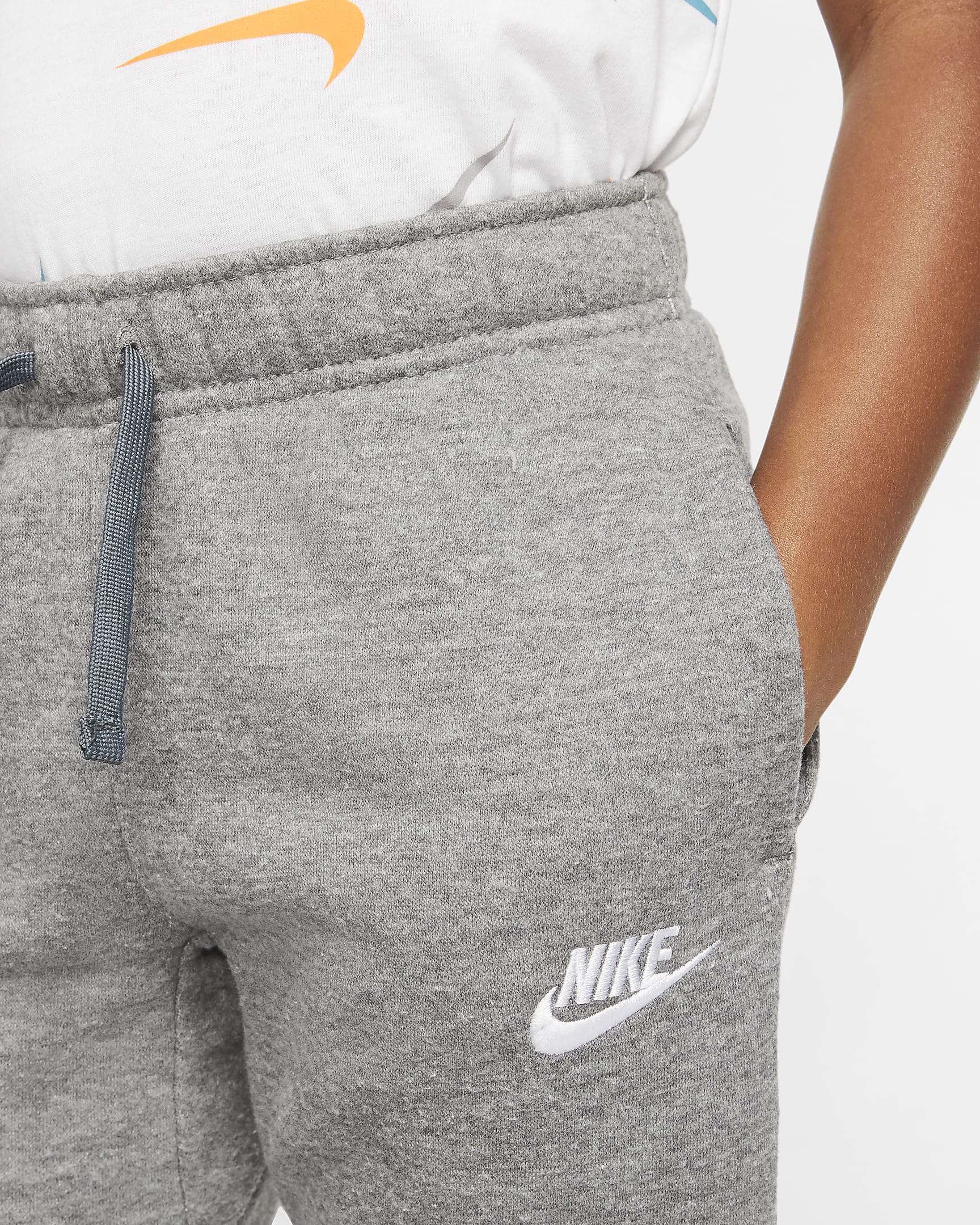 Nike Sportswear Club Fleece Younger Kids' Trousers. Nike FI