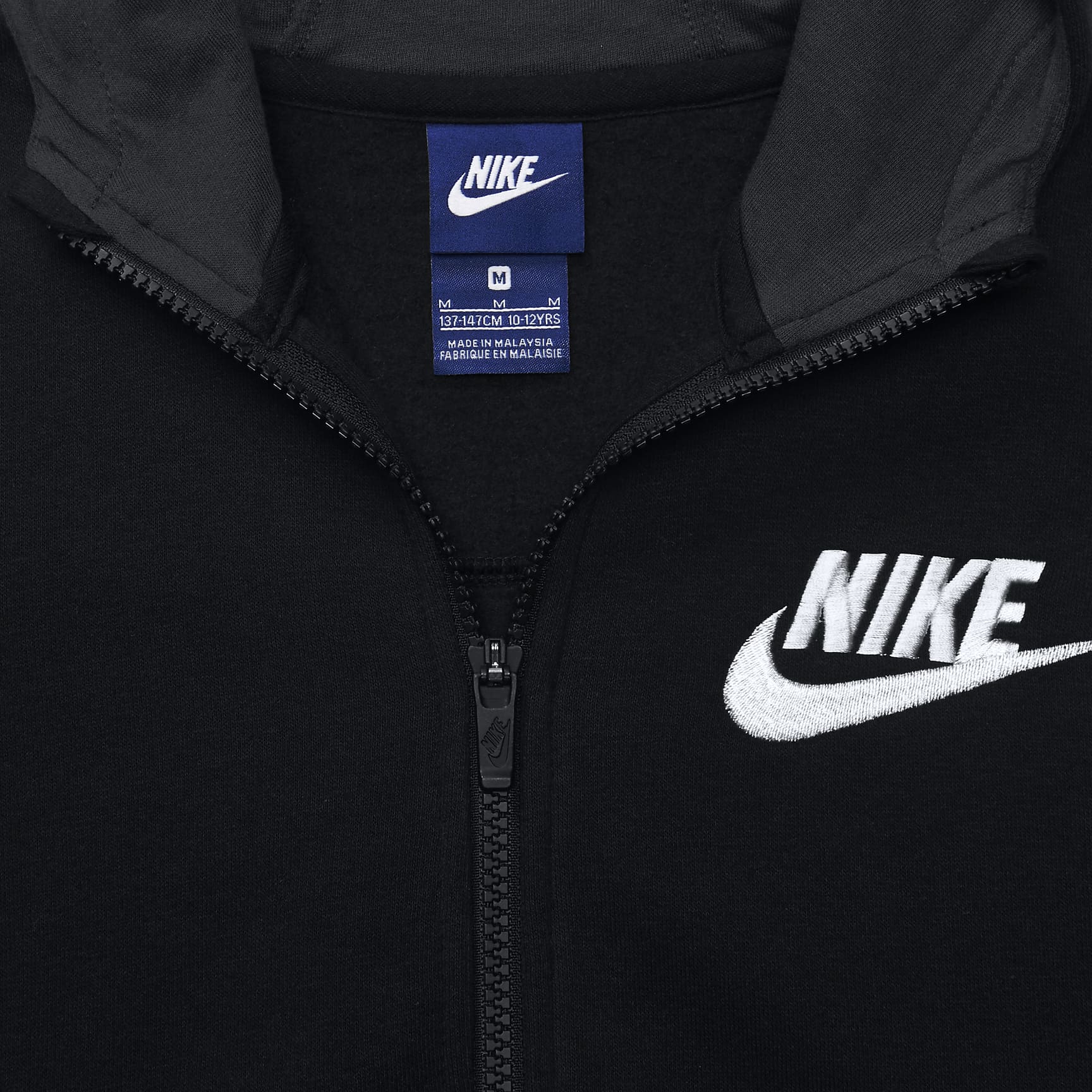 Nike Sportswear Two-Piece Older Kids' (Boys') Track Suit. Nike CA