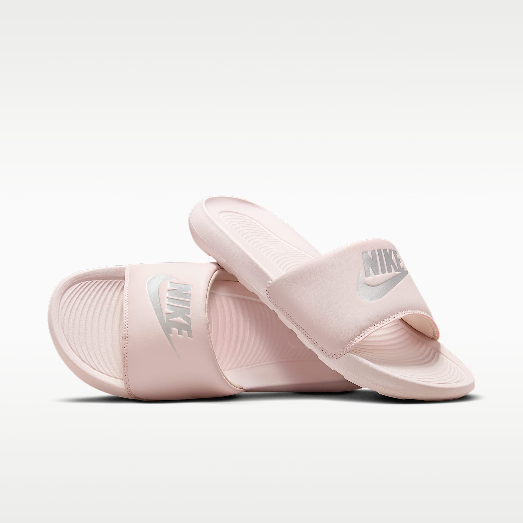 Nike Victori One, Rosa