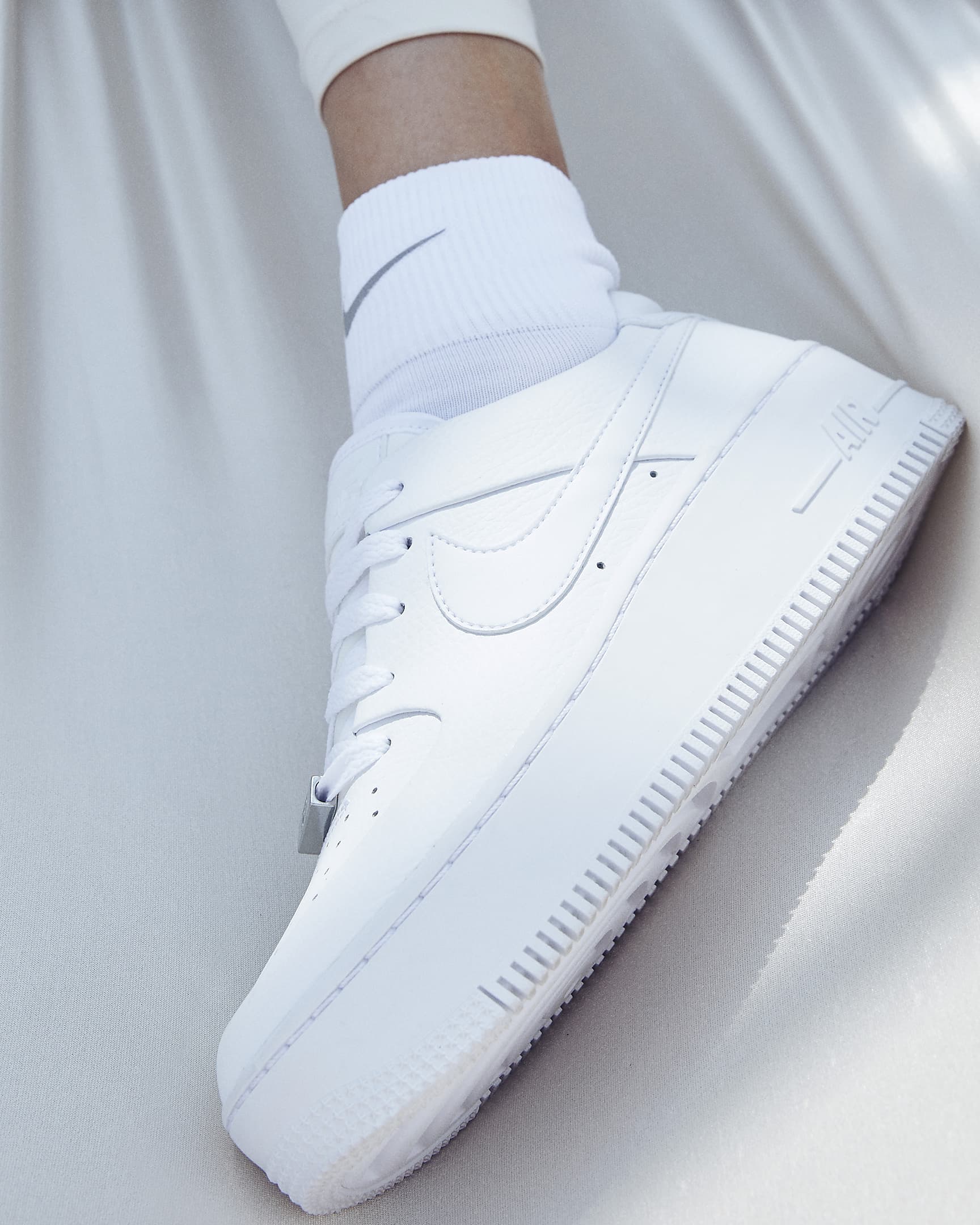 Nike Air Force 1 Sage Low Damenschuh - Weiß/Weiß/Weiß