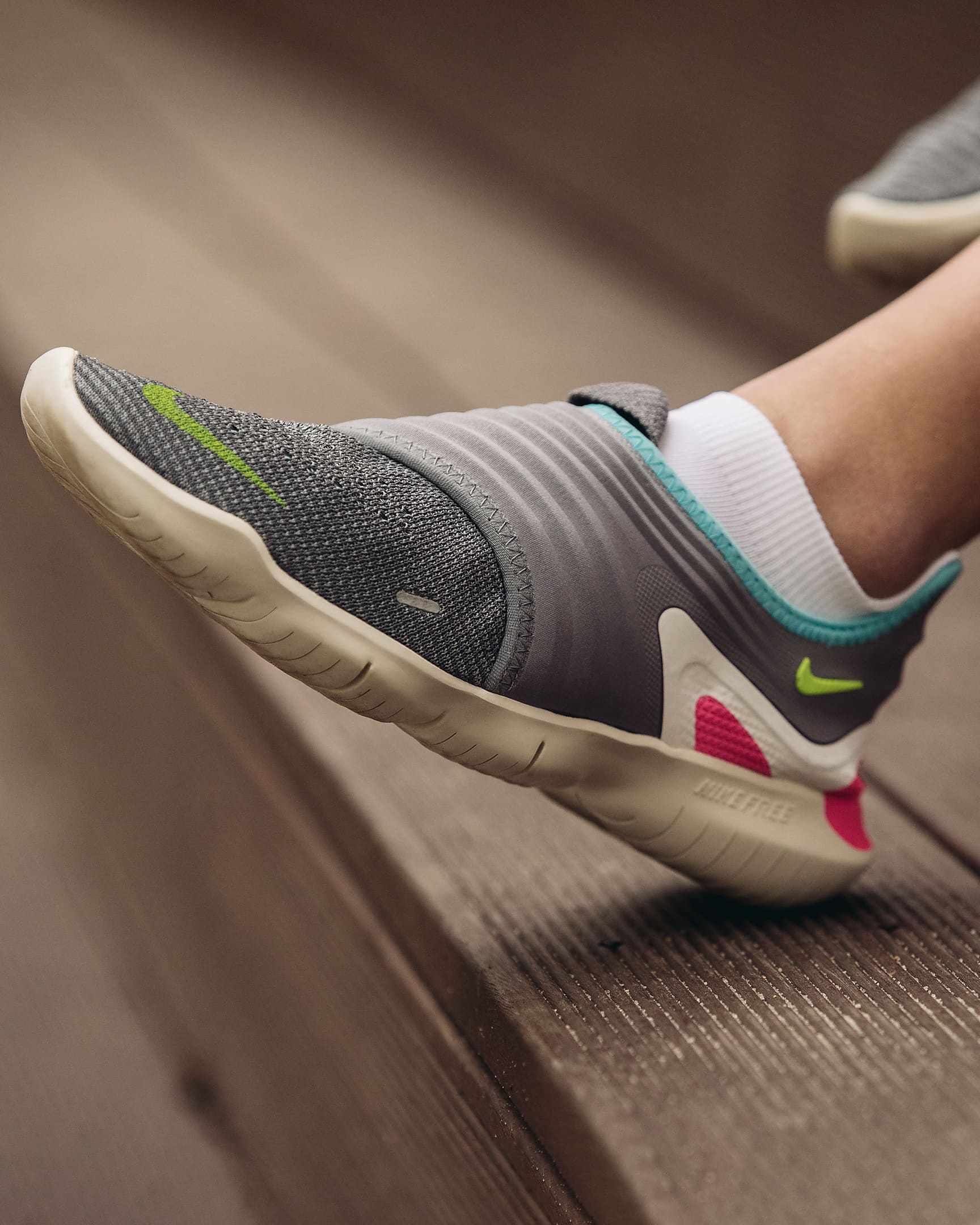 womens nike free shoe