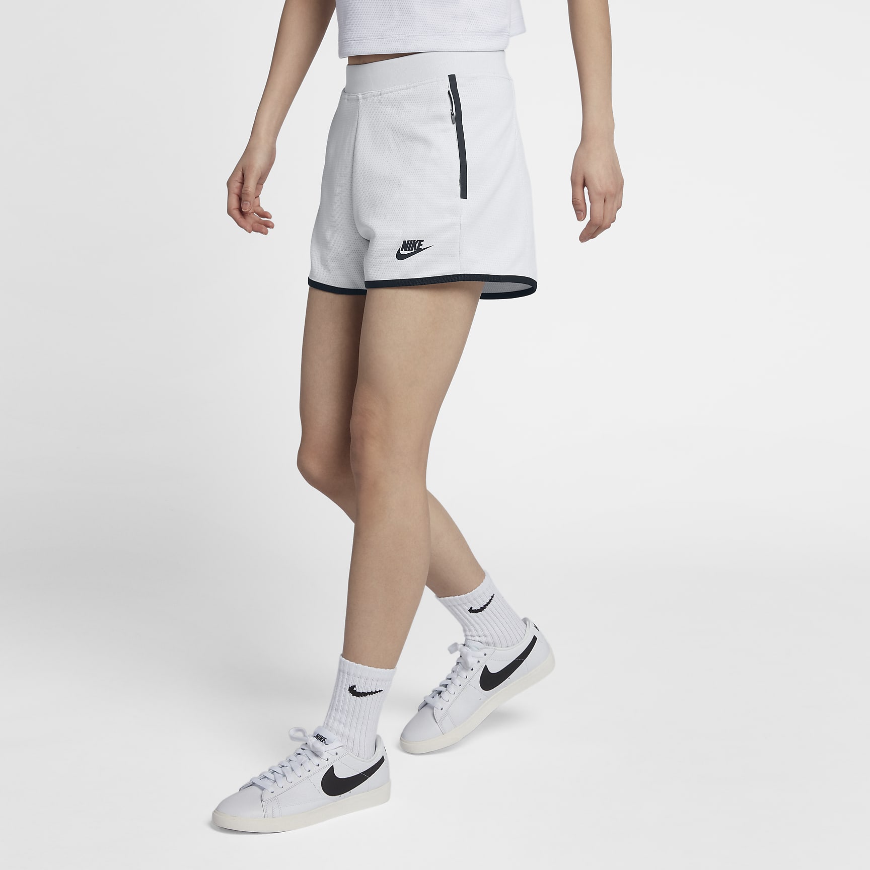 Nike Sportswear Tech Fleece shorts for dame - Hvit/Svart