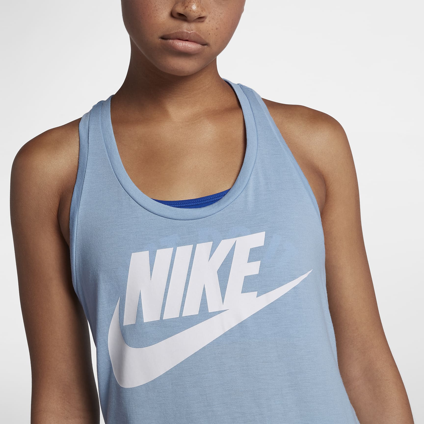 Nike Sportswear Essential Women's Logo Tank. Nike RO