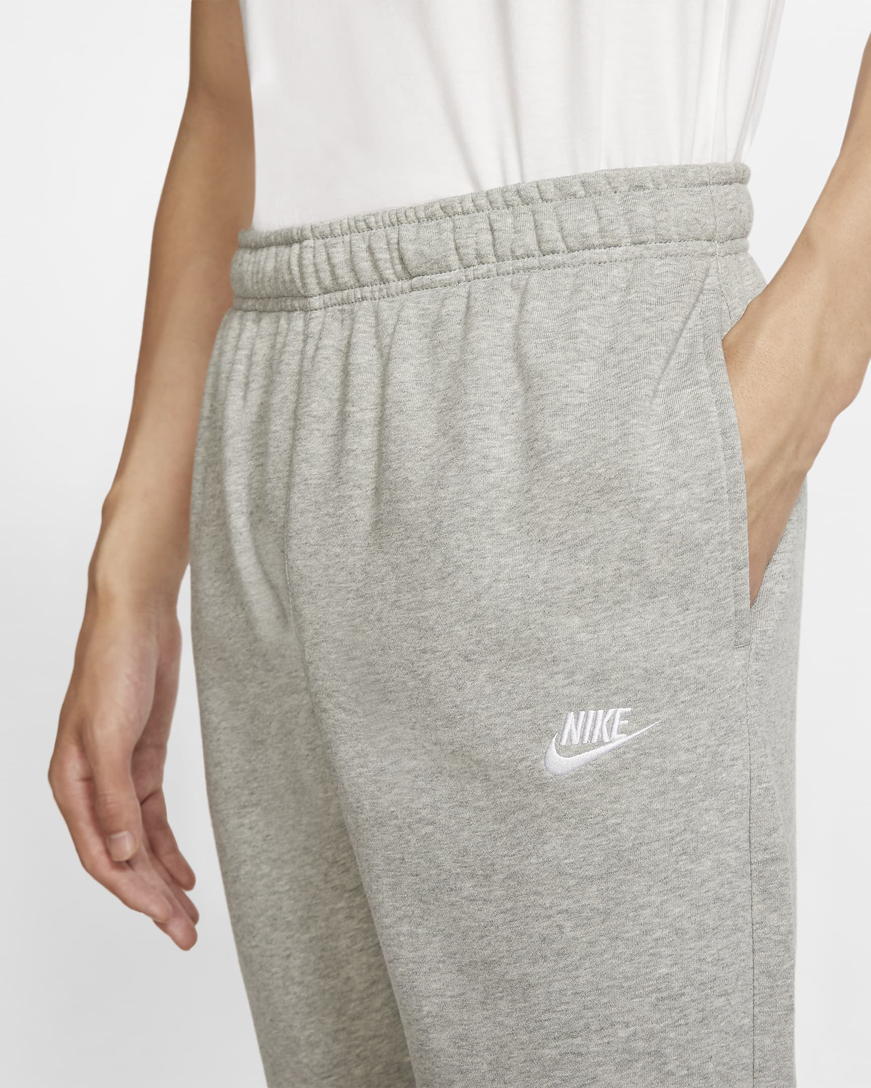 Calças desportivas Nike Sportswear Club para homem - Cinzento Heather escuro/Prateado Matte/Branco