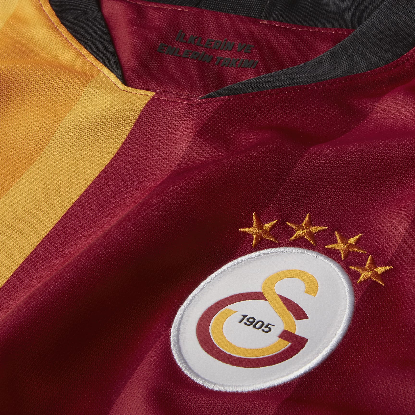 Galatasaray 2019/20 Stadium Home Men's Soccer Jersey. Nike JP