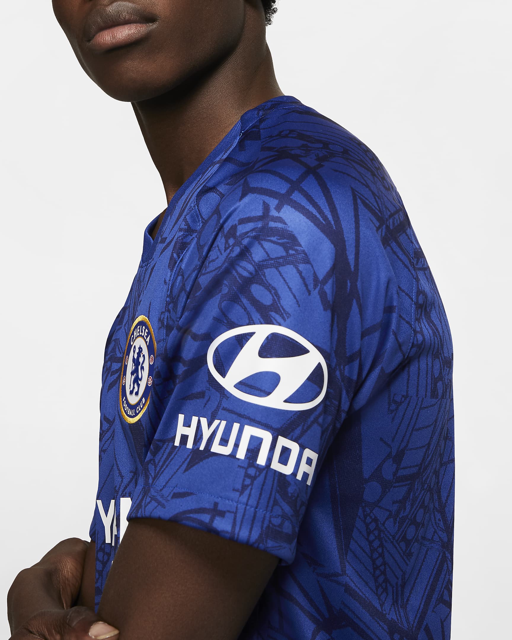 Chelsea F.C. 2019/20 Stadium Home Men's Football Shirt. Nike CA
