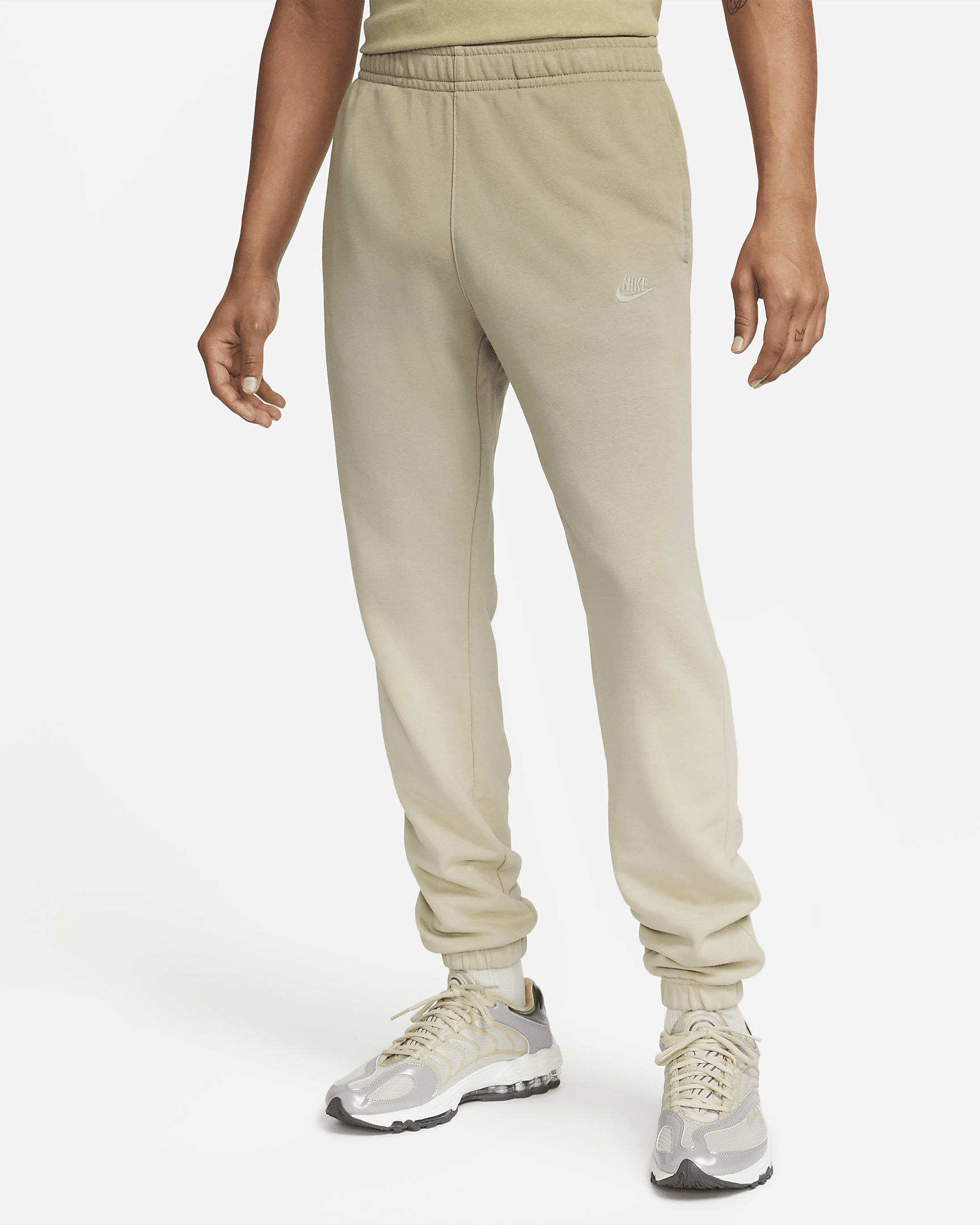 Nike Club Fleece+ Men's DipDye Joggers. Nike LU