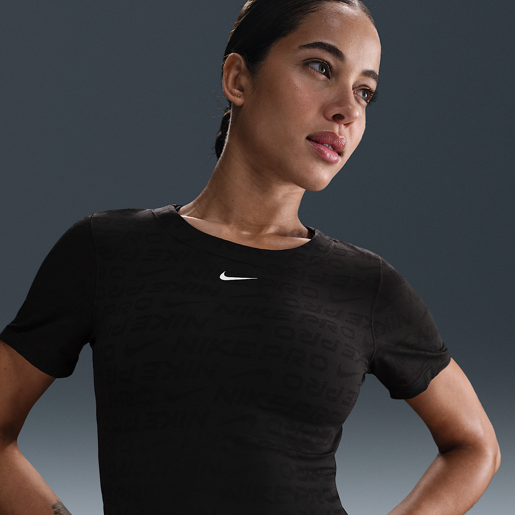Nike Pro Women's Dri-FIT Short-Sleeve Cropped Jacquard Top