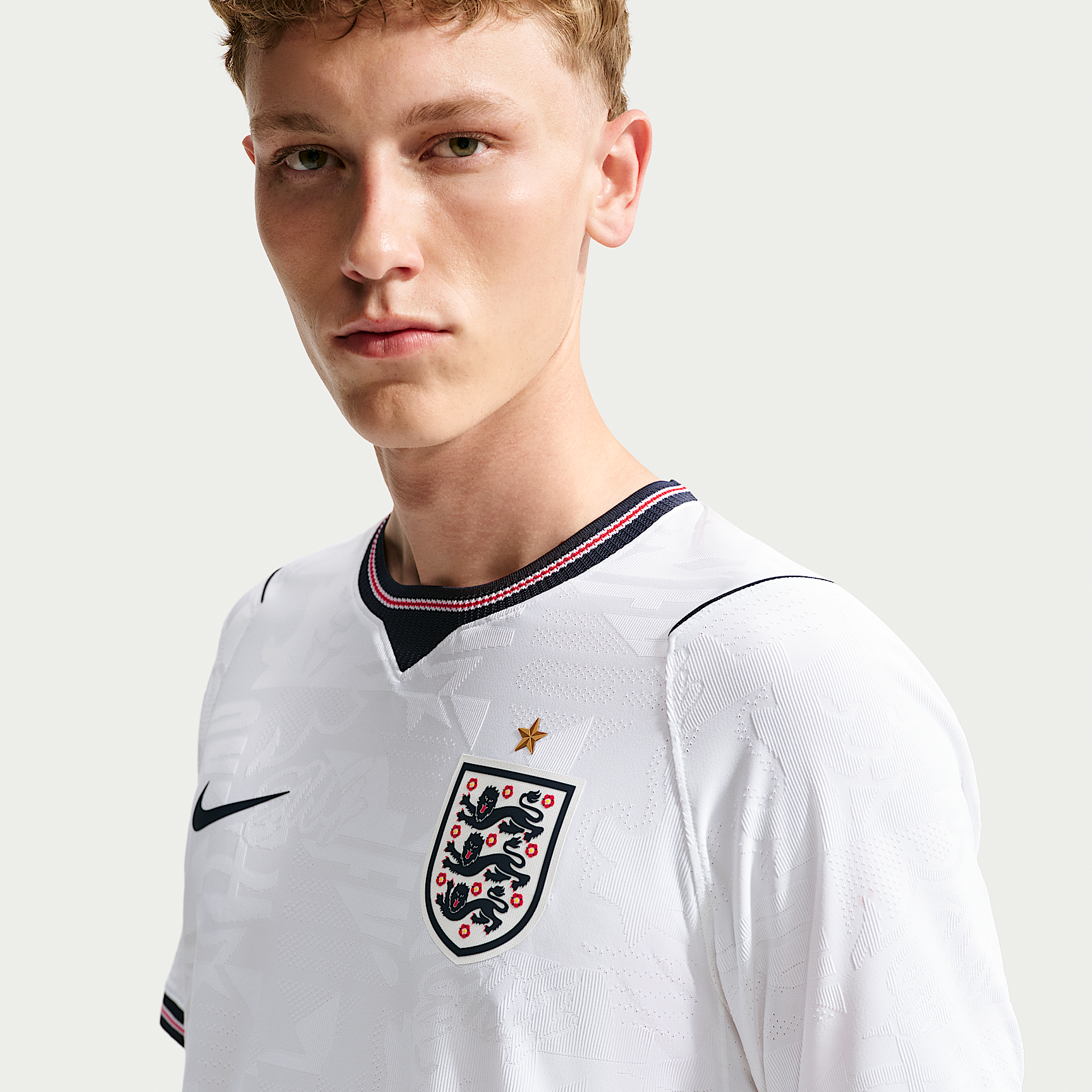 Nike England National Team 2026 Match Home Men's Nike Aero-FIT Football Shirt - thumbnail 3 of 5