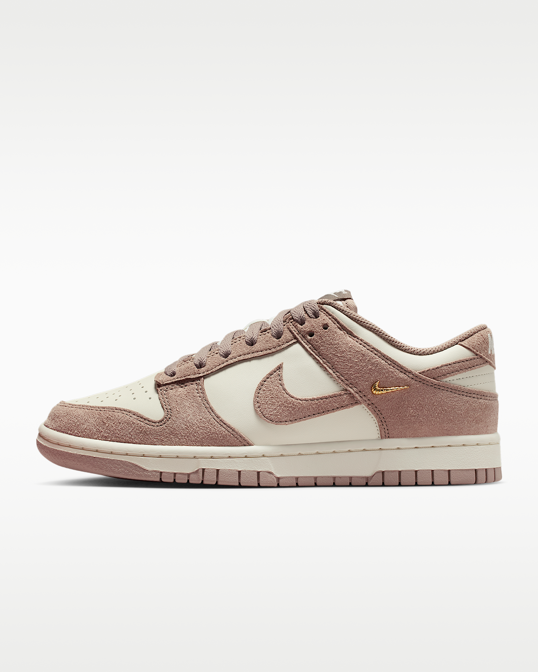 Nike Dunk Low Suede