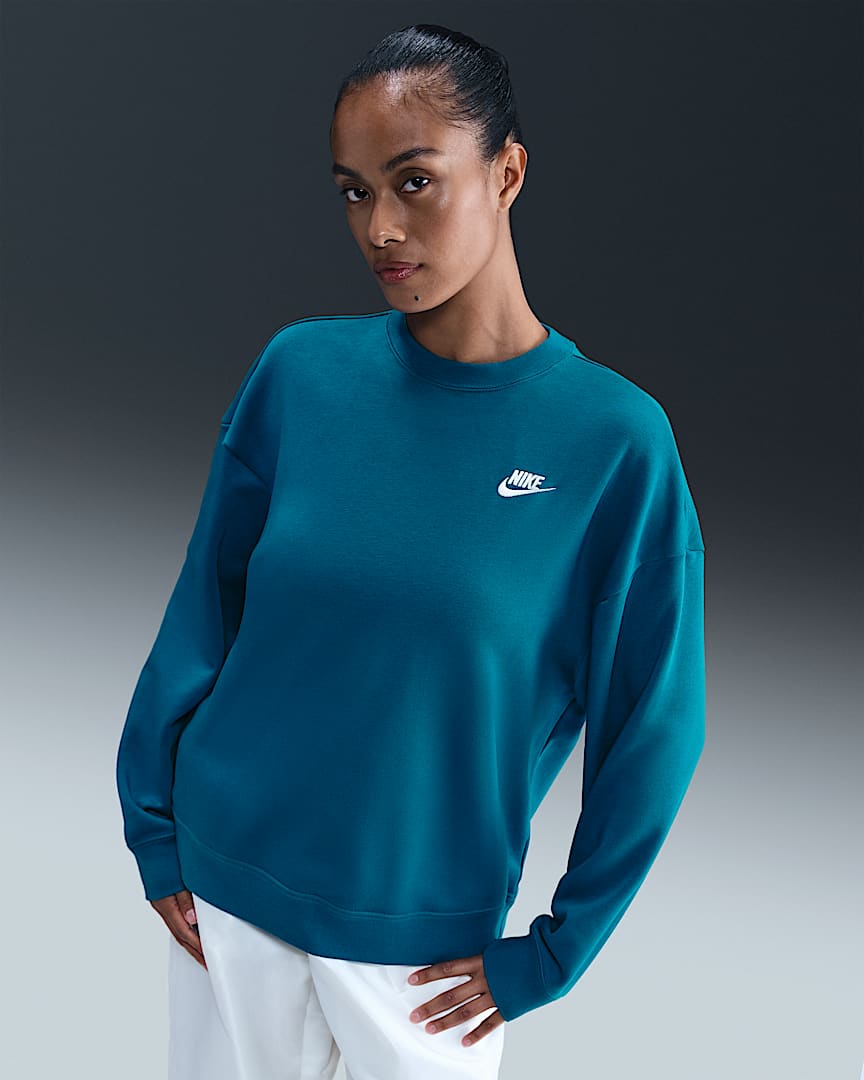 Nike Sportswear Club Fleece Women's Loose Crew-Neck Sweatshirt