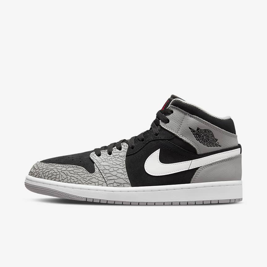 Air Jordan 1 Mid Shoes. Nike LU