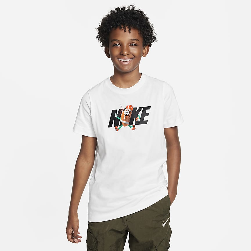 Nike Sportswear Big Kids' (Boys') TShirt.