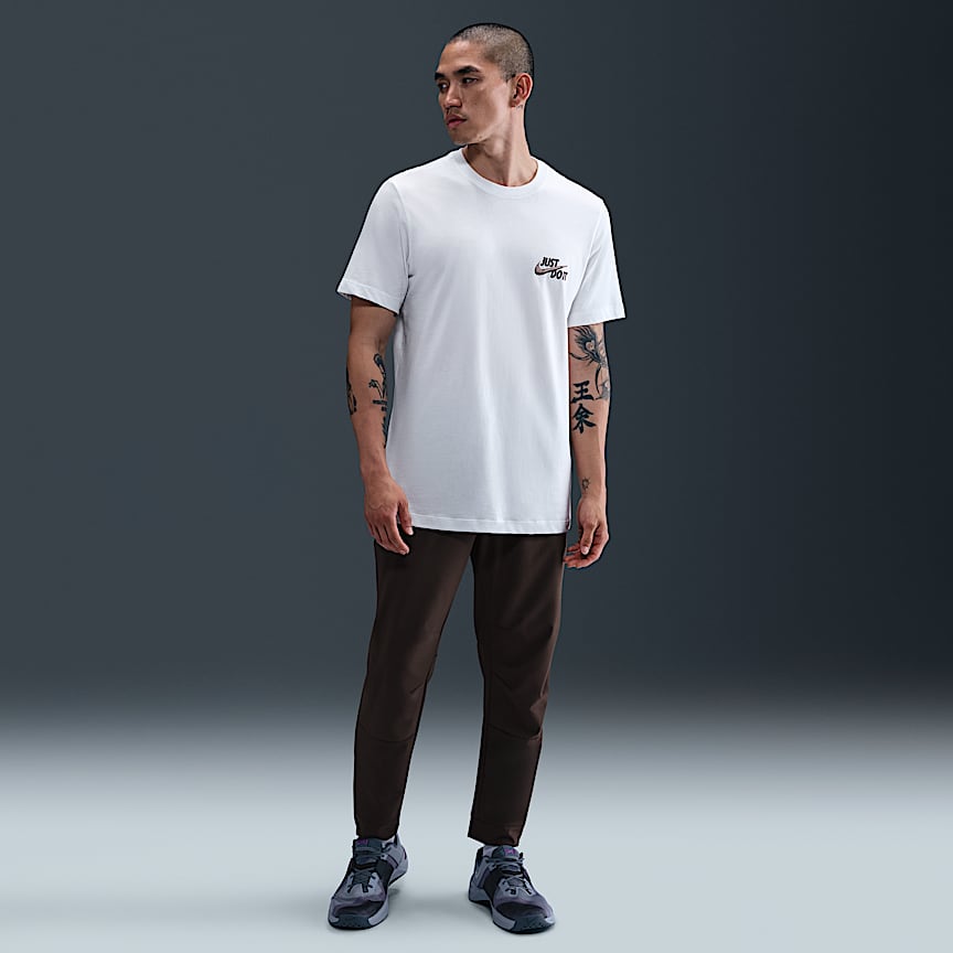 Nike リバプールFC シャツ 新品タグ付き NIKE公式】リバプール FC メンズ サッカー Tシャツ.オンライン