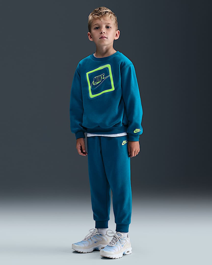 Nike Toddler Fleece Pullover Hoodie and Joggers Set