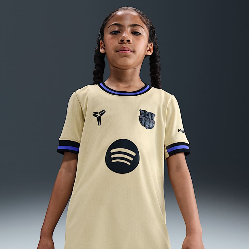 F.C. Barcelona 2025/26 Stadium Away