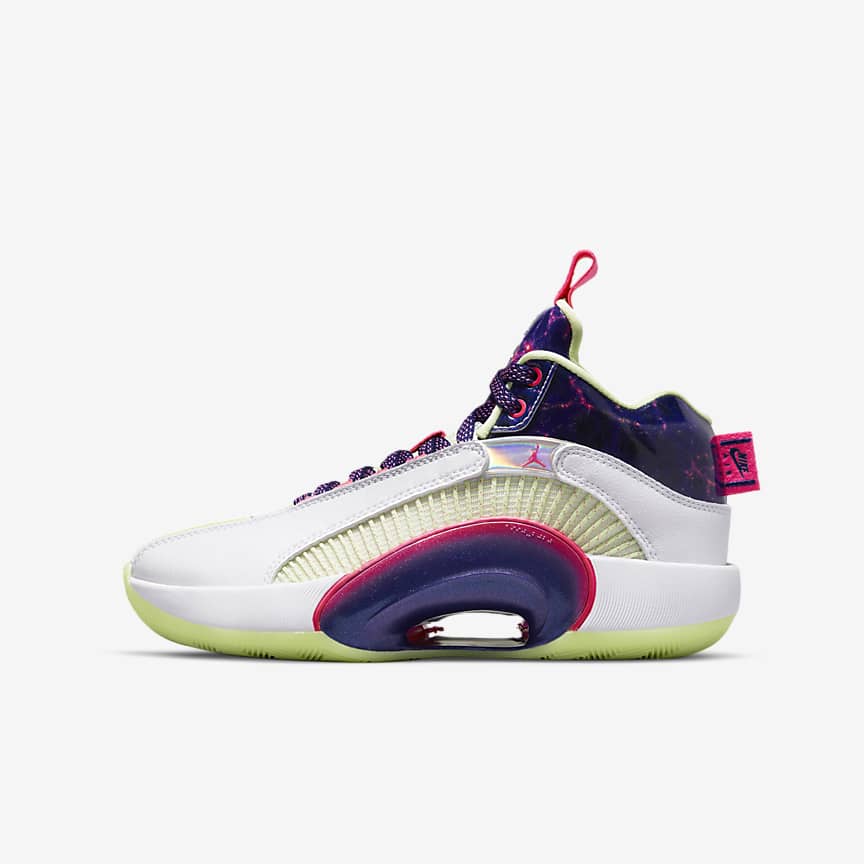 nike big kids basketball shoes