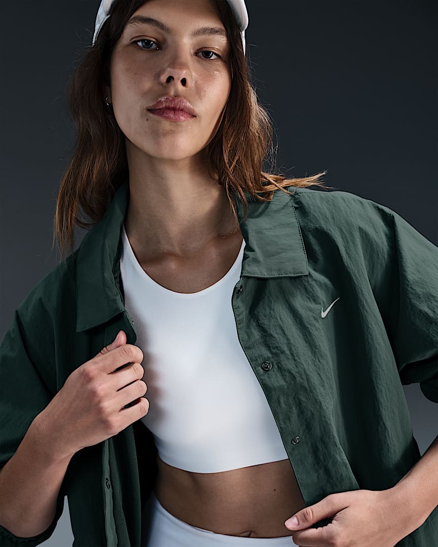Nike Sportswear Essential Women's Oversized UV Woven Coaches' Jacket