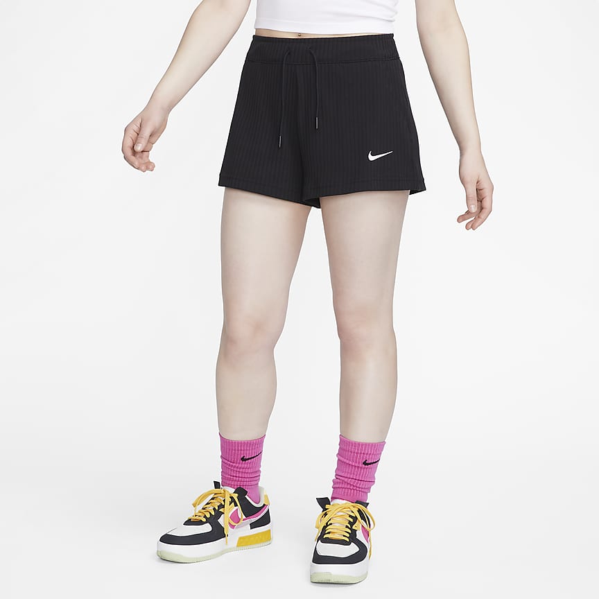 Nike Sportswear Essential Women's Woven High-Rise Shorts. Nike.com