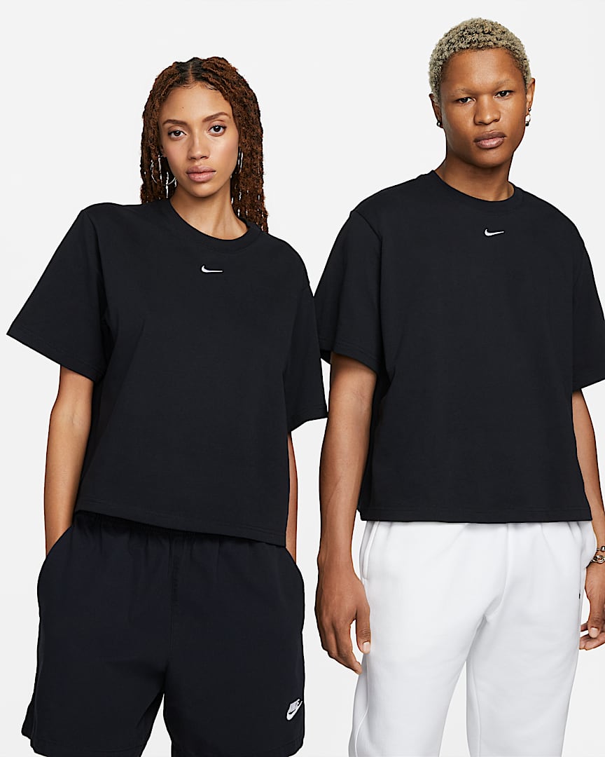 Nike Sportswear Essential Women's Boxy T-Shirt