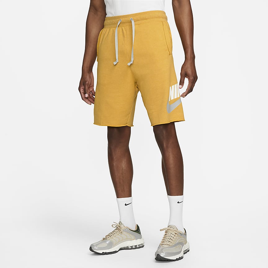 Basketball Shorts. Nike 