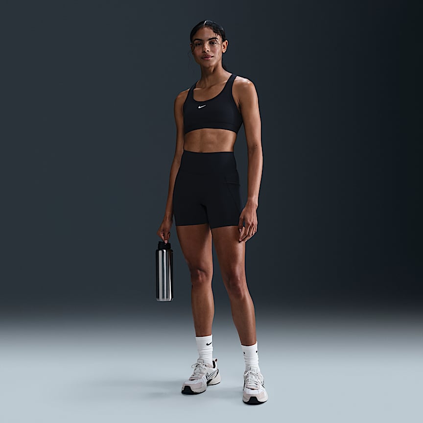 Nike Universa