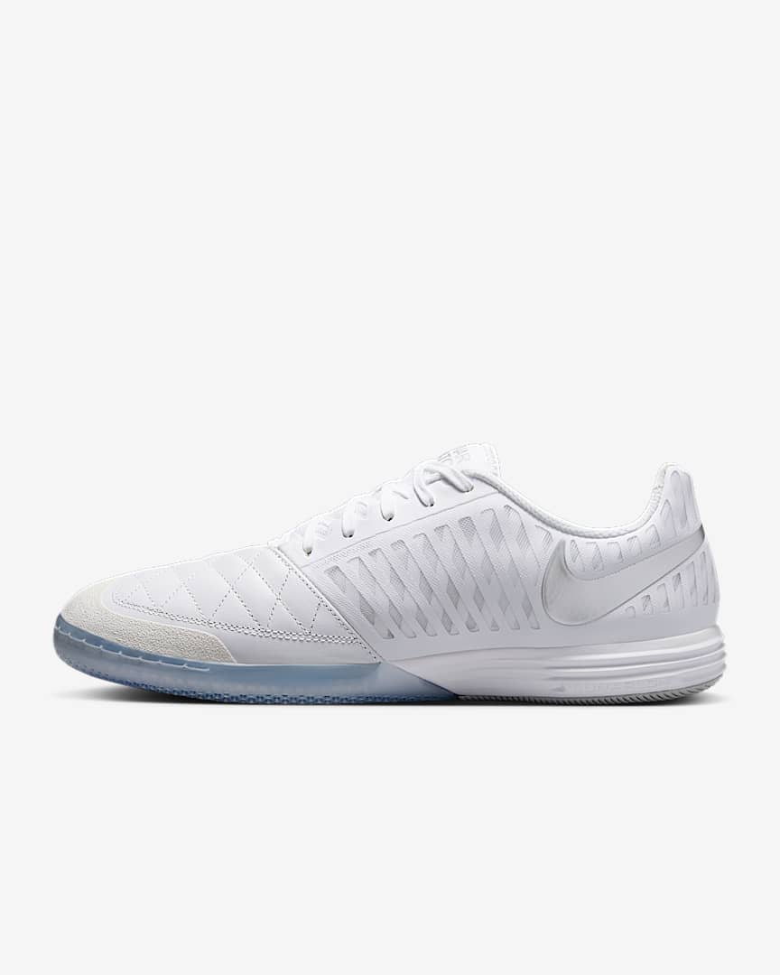 Nike Lunargato II Indoor/Court Low-Top Soccer Shoes