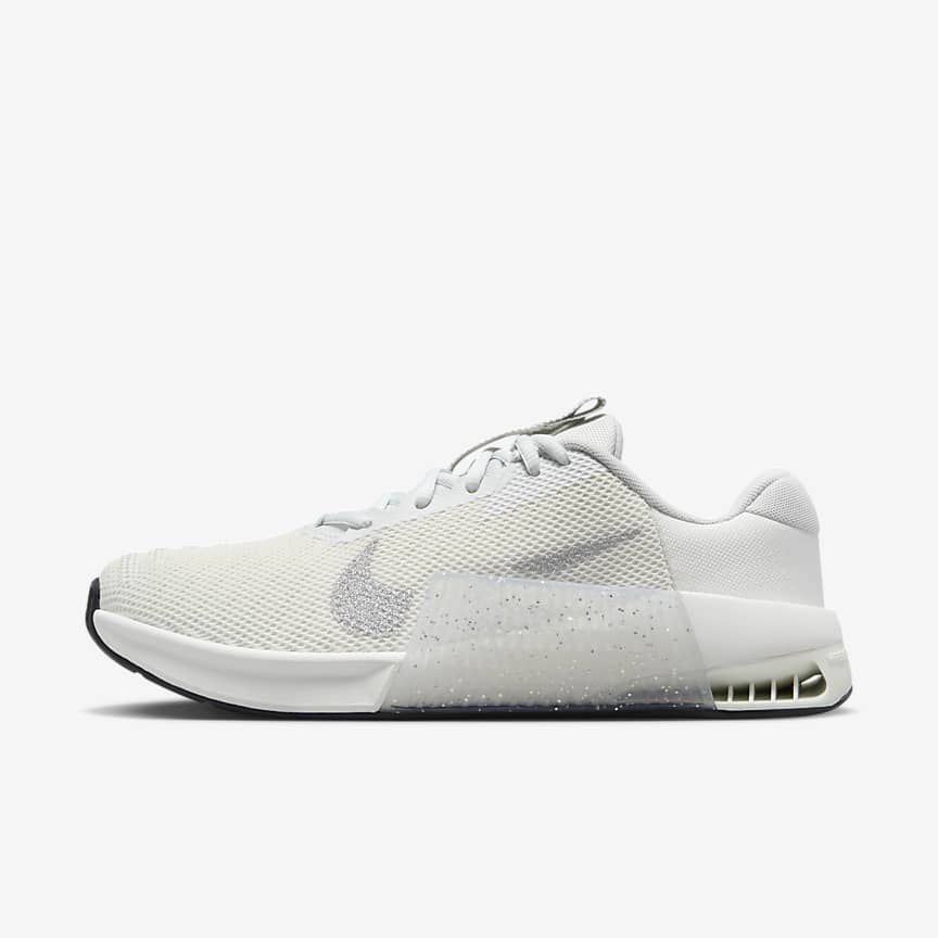 NIKE公式】ナイキ スウッシュ ウィメンズ ミディアムサポート