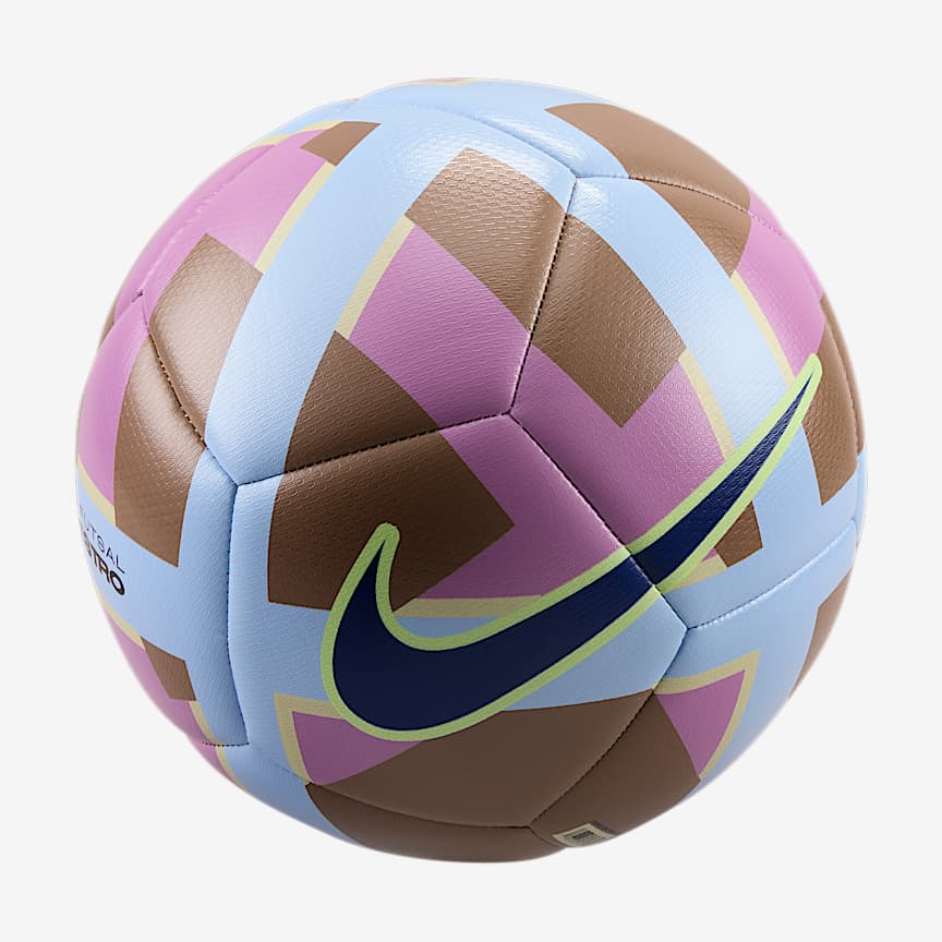 Nike Maestro