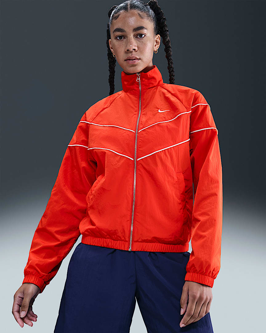 Nike Windrunner Women's Loose UV Woven Full-Zip Jacket