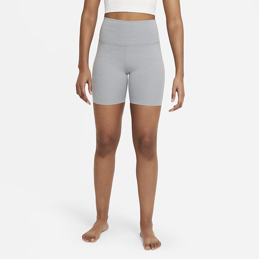 Mid-Rise Bike Shorts. Nike 
