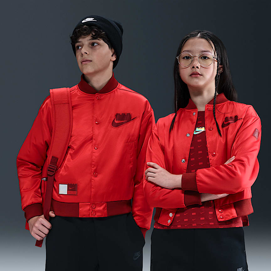Nike x 樂高® 系列