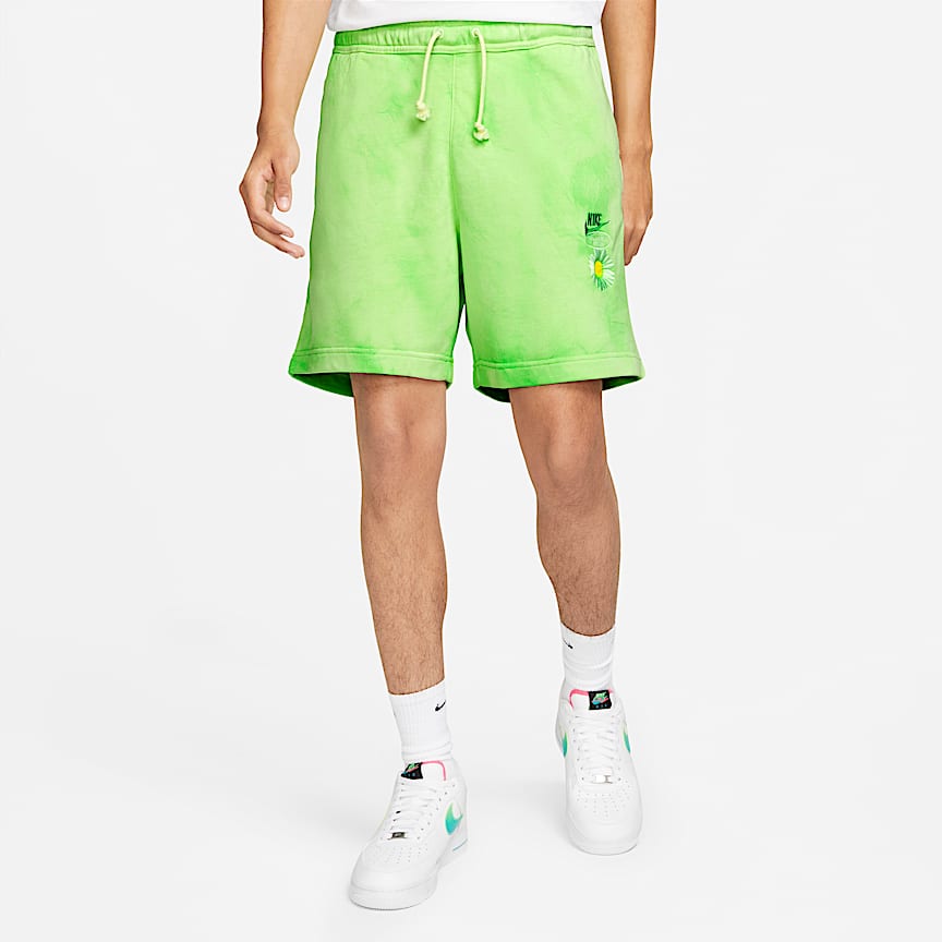 Classic Fleece Shorts. Nike 