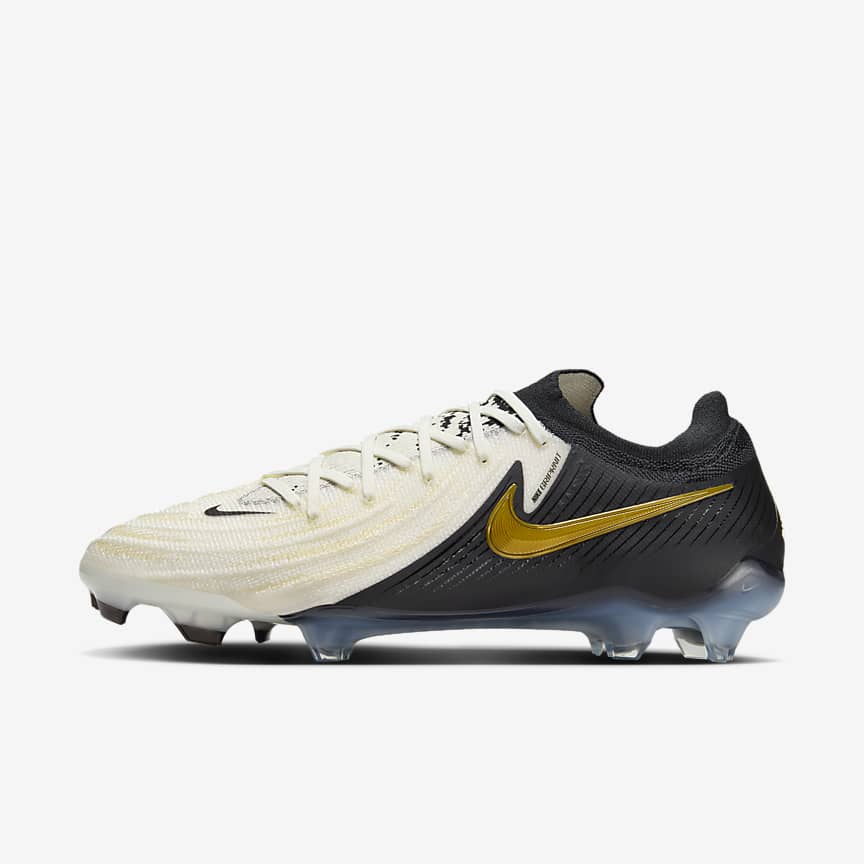 Nike metal soccer sales cleats