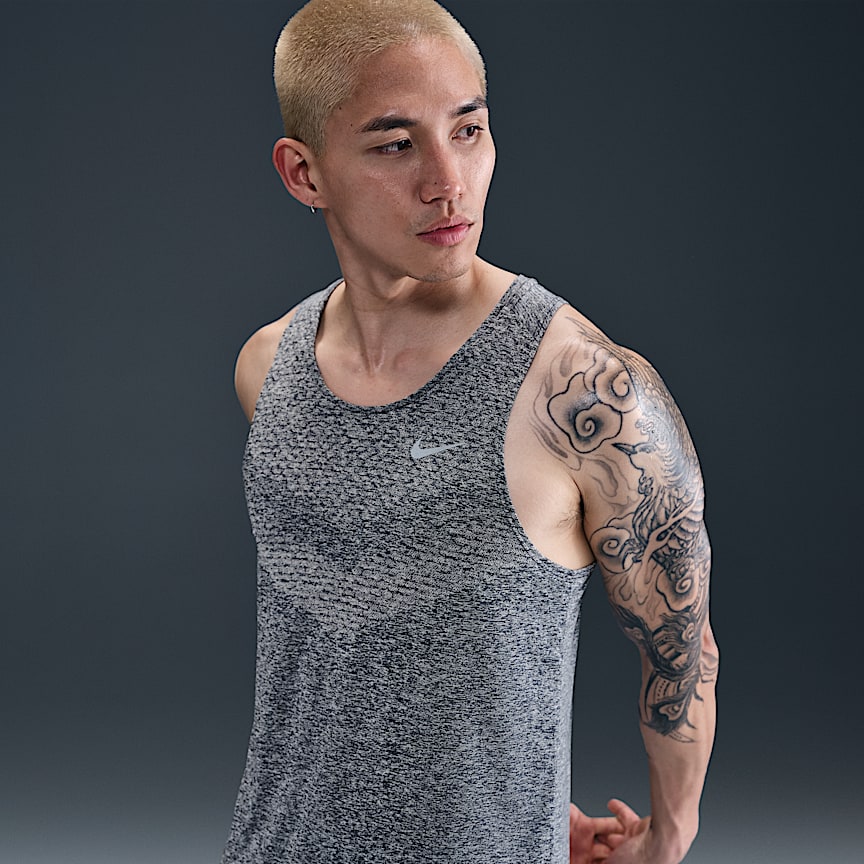 人気海外ブランドアイテム｜ファッション通販 x NIKE公式】ナイキ GYAKUSOU Tシャツ ランニング メンズ ウォーキング・ランニングウェア