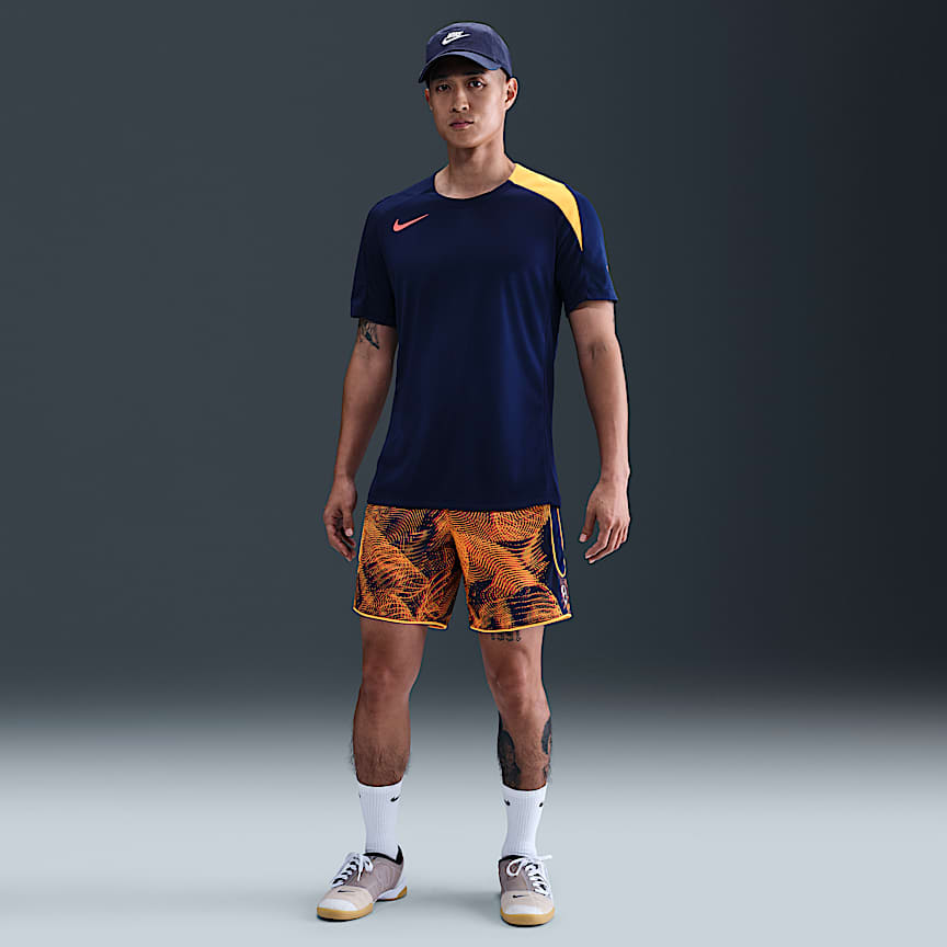 送料無料 新品 NIKE アカデミー ウィンター ウォリアー セットアップ XL 楽天市場】ナイキ アカデミー ウィンター ウォリアー ドリル
