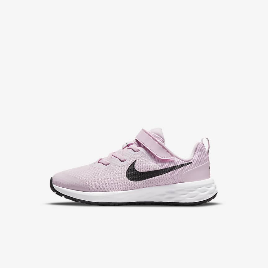 Nike Pico 5 Younger Kids' Shoe. Nike ID