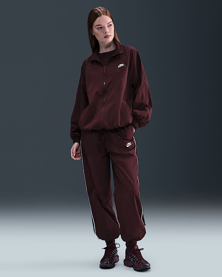 Nike Sportswear Club Fleece Women's Mid-Rise Oversized Sweatpants