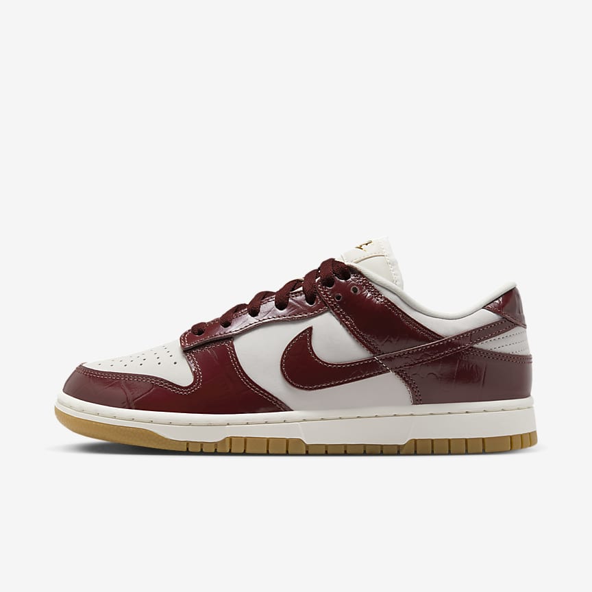 人気SALE定番【タグ/箱あり】Nike Dunk Low Women\'s 24cm グレー系 靴