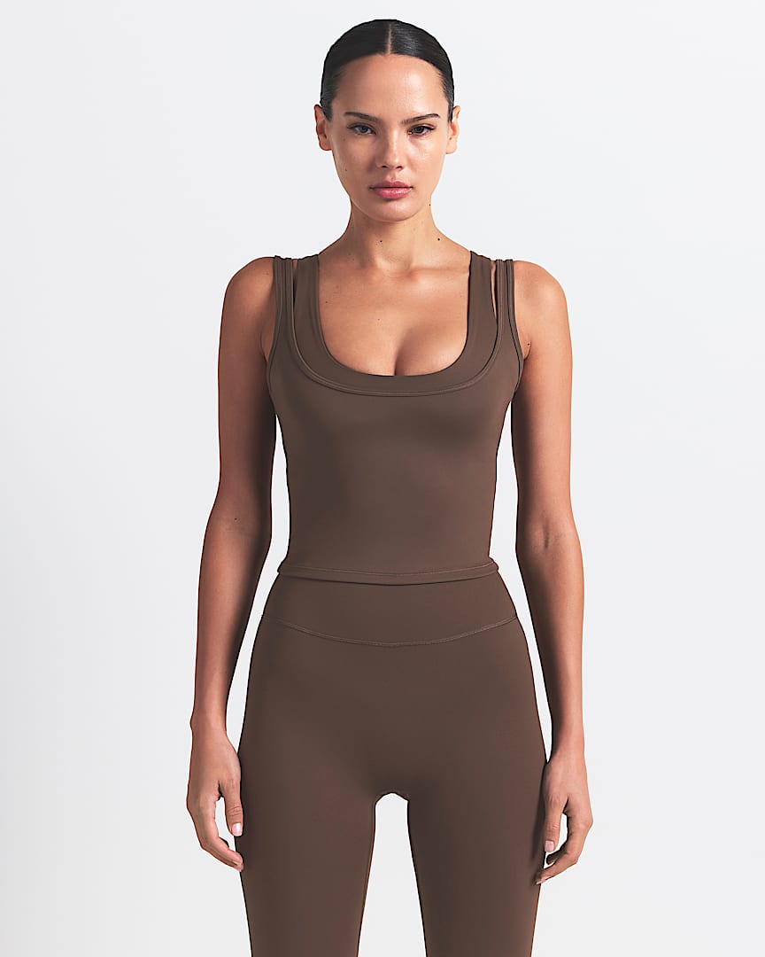 NikeSKIMS Matte Women's High-Waisted 26" Knee Grip Leggings