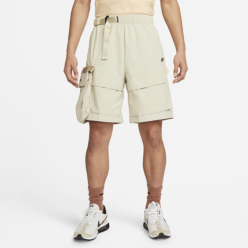 Woven Unlined Cargo Shorts. Nike JP
