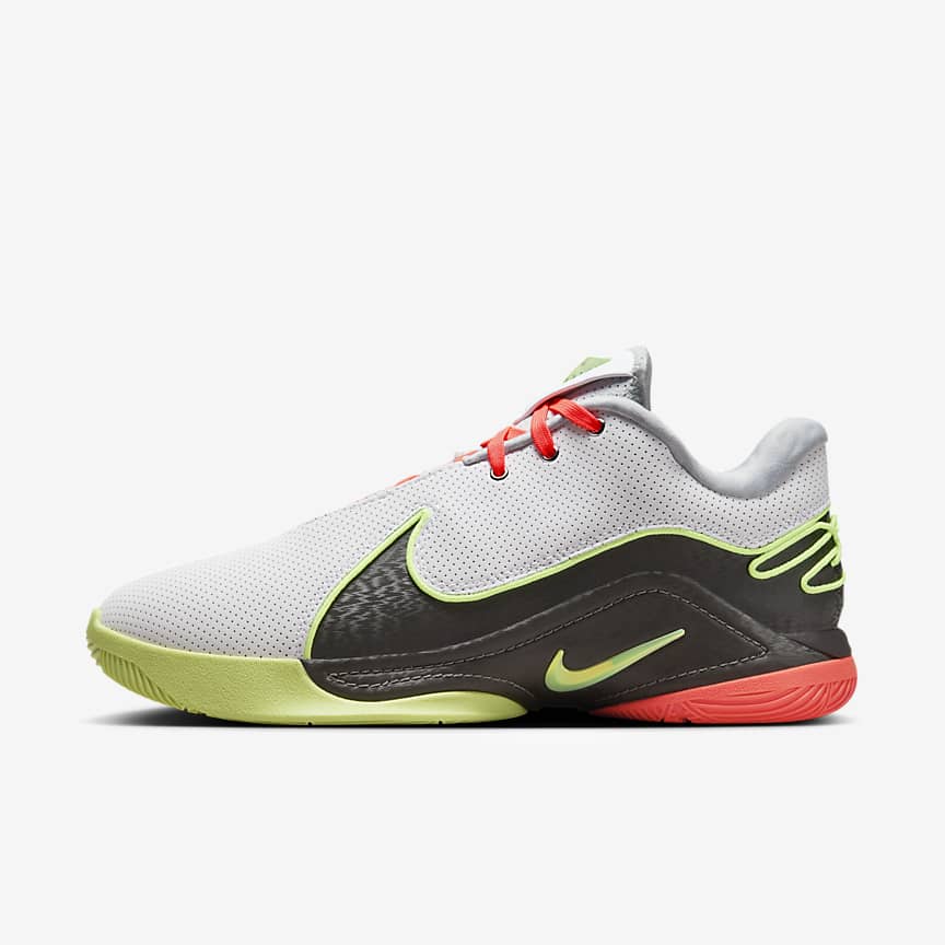Sabrina 2 By You Custom Basketball Shoes. Nike JP