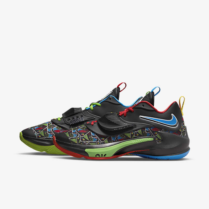 Zoom Freak 3 Basketball Shoes. Nike VN
