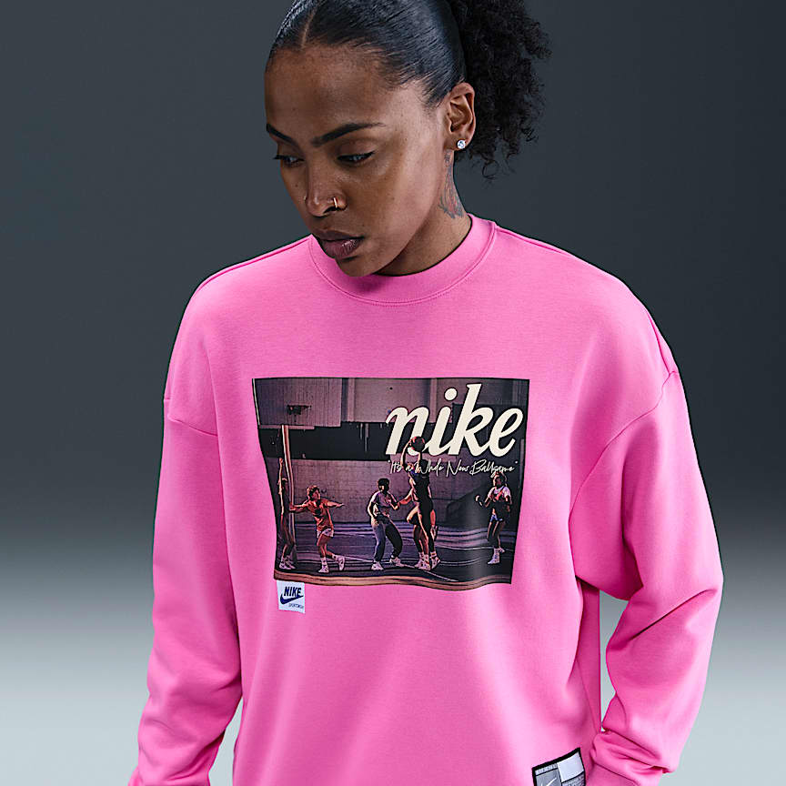 Nike Club Fleece Women's Loose Crew