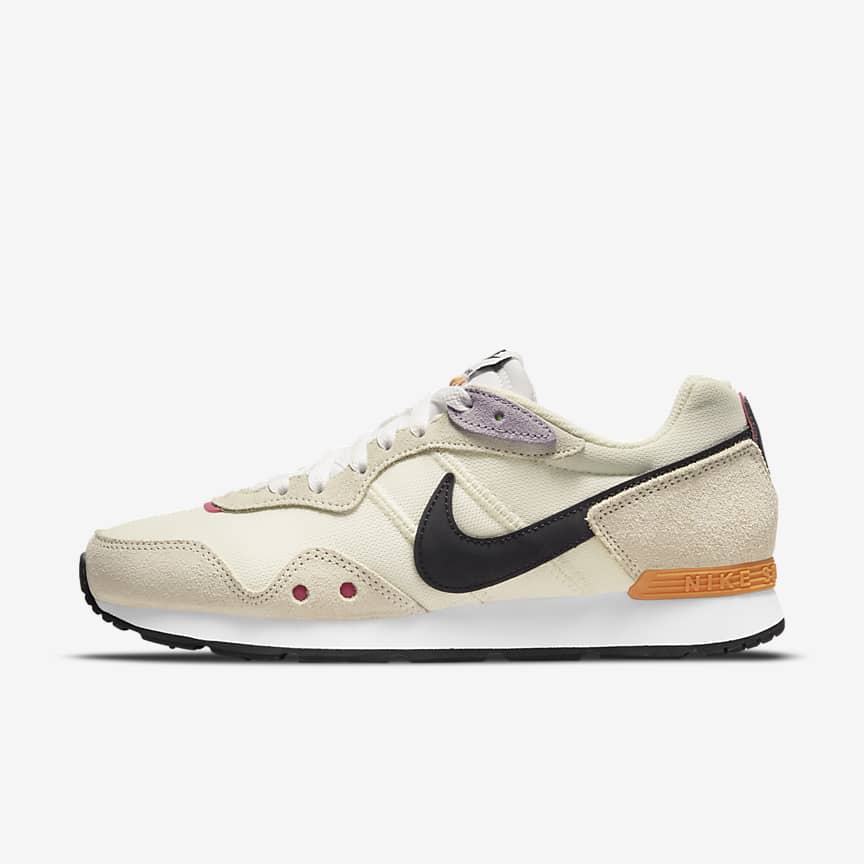 Nike Venture Runner Men's Shoe. Nike LU