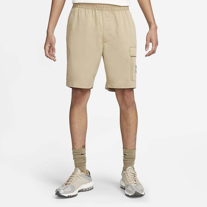 Nike Sportswear Men's Woven Shorts. Nike LU