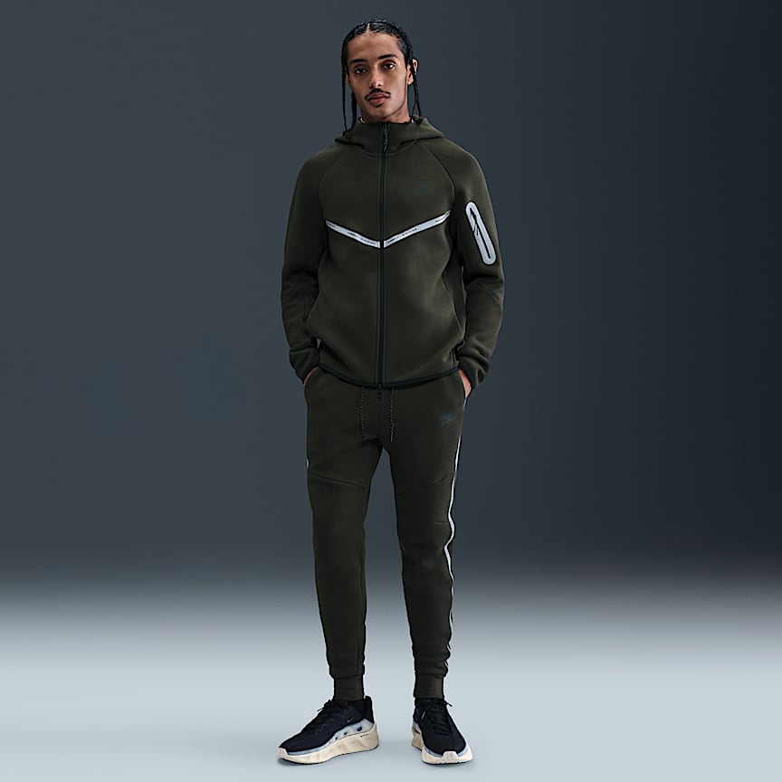 Nike Tech Men's Fleece Joggers with Reflective Accents