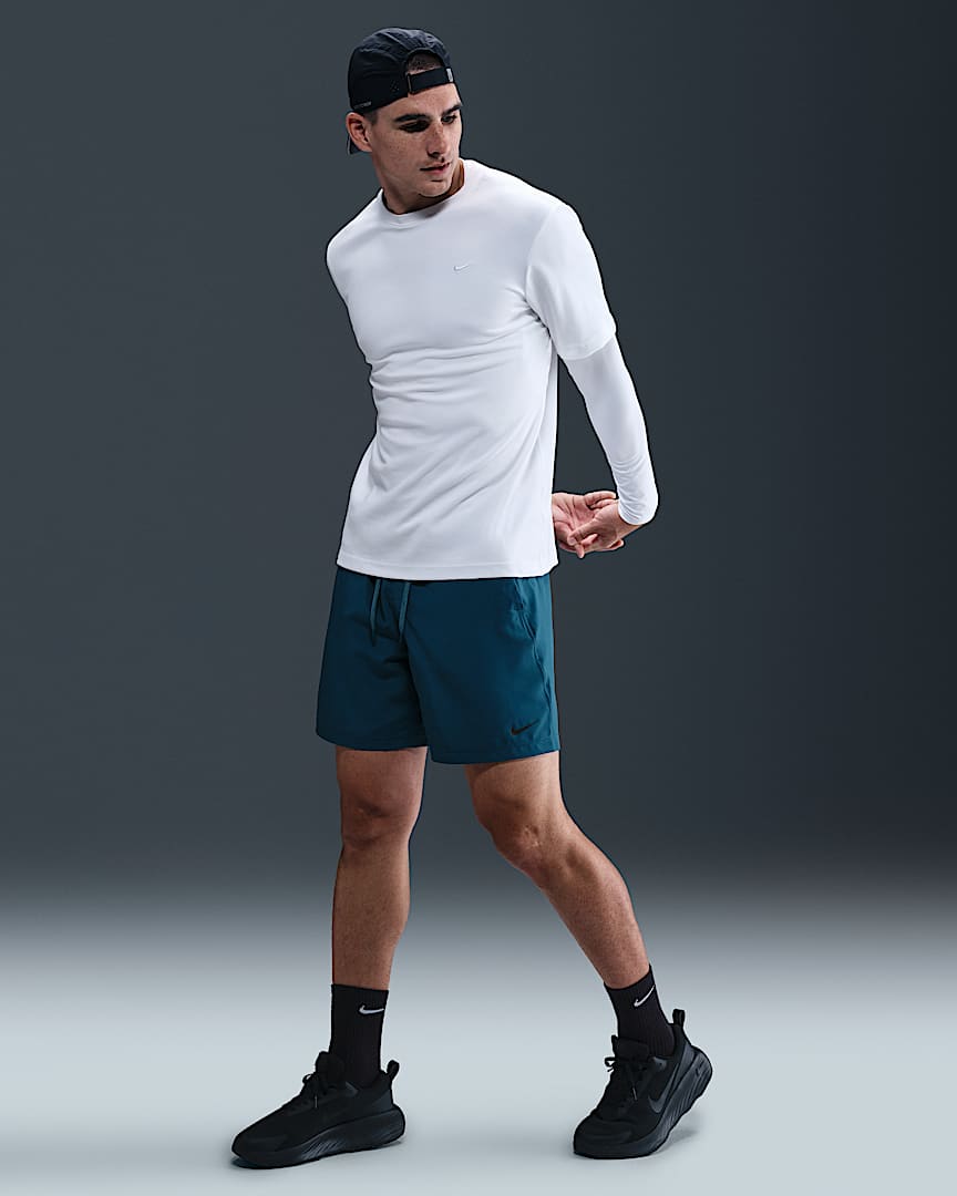 Nike Form Men's Dri-FIT 7" Unlined Versatile Shorts